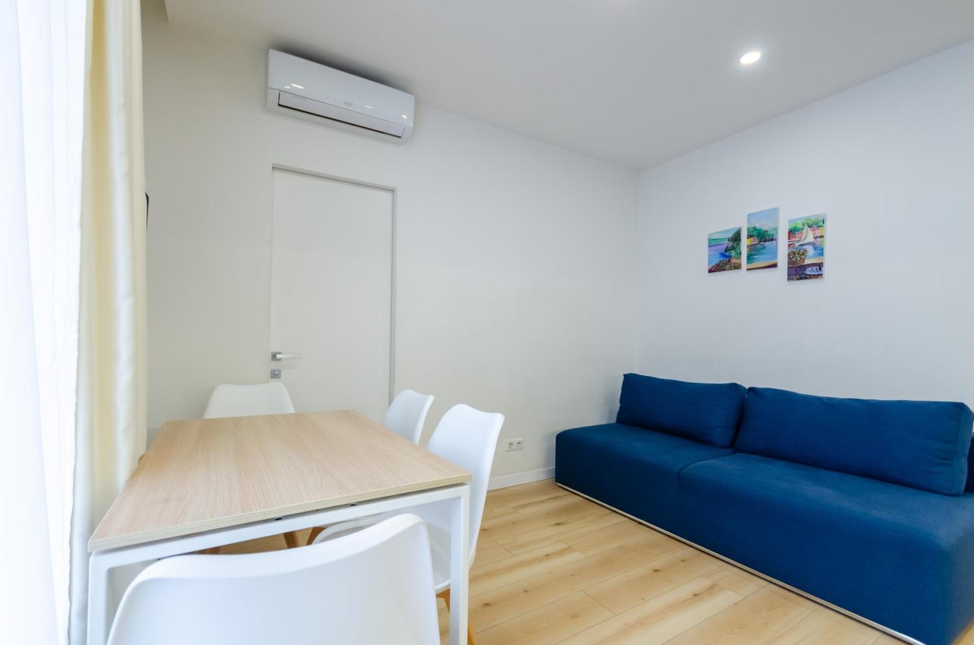 Petrovdom 78-170 Smart Comfort In Rc Nivki Park Kyiv Exterior photo